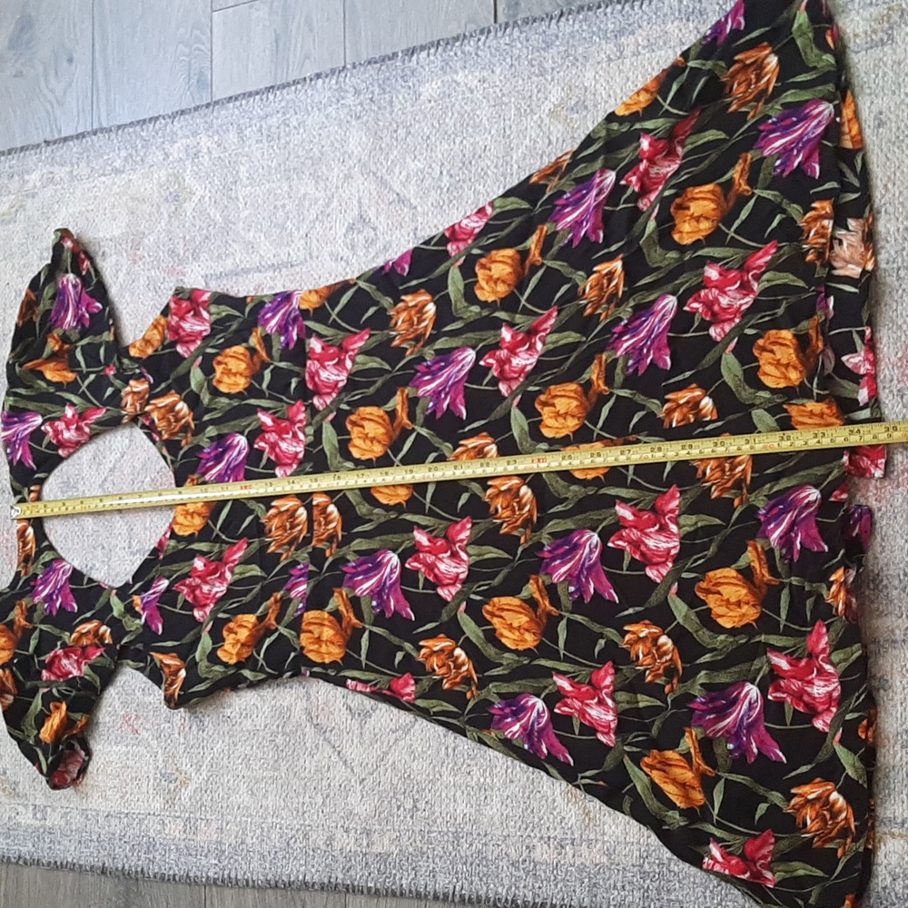 Topshop tulip 🌷 print cut out dress size 6 in ladies - Picture 11 of 13